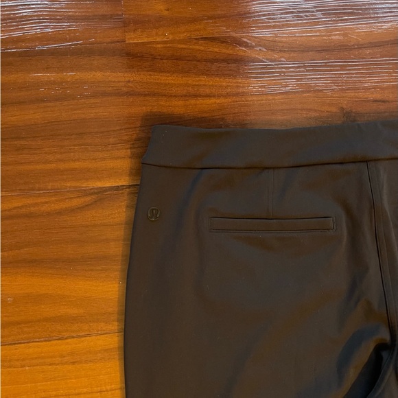 Lululemon XL Luxtreme Mid-Rise Straight-Leg Trouser - Picture 9 of 9